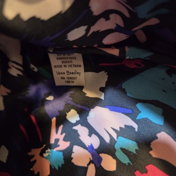 Vera Bradley Reactive Sling Shoulder Bag Backpack Purple Adjust. strap 4 pocket - Picture 5 of 6